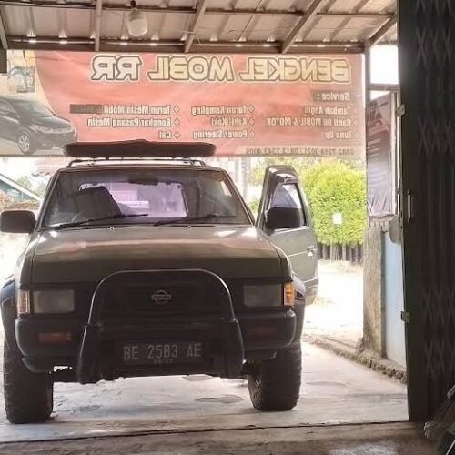 Galeri Bengkel Mobil RR (3)